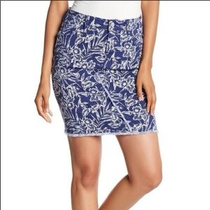 Tommy Bahama Blue Eclipse Mar-A-Sketch White Floral Short Raw Hem Denim Skirt